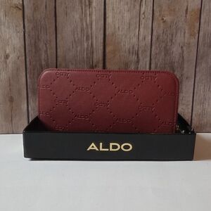 Aldo Zip Around Closure Wallet NWT Box Included